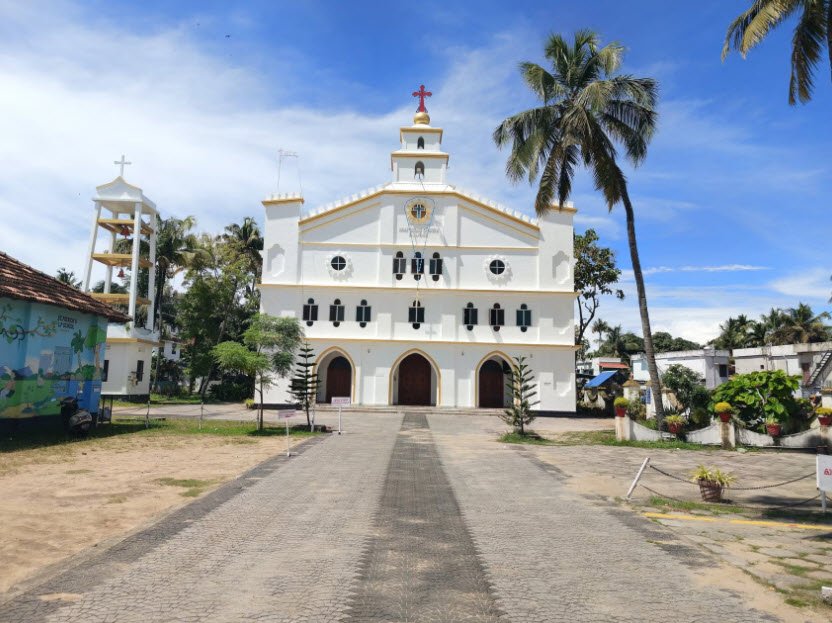 Holy Cross Church, Kollam, Kerala - Vushii.com
